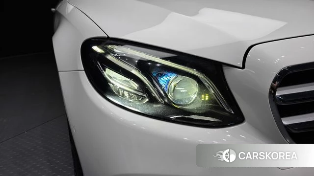 Mercedes-Benz E-Class W213 id 4246212 из Кореи 14