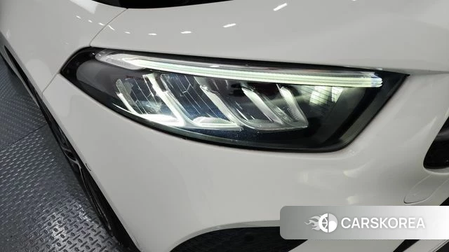 Mercedes-Benz A-Class W177 id 4280100 из Кореи 14