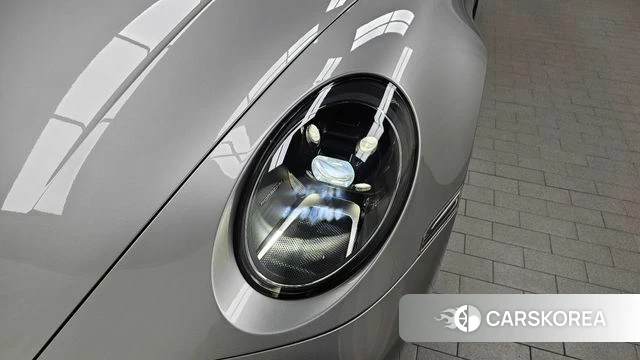 Porsche 911(992) id 4325031 из Кореи 14