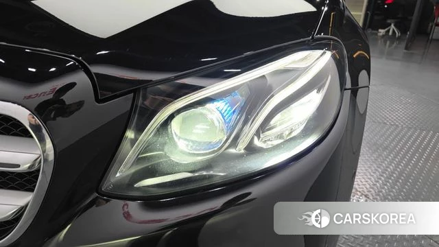 Mercedes-Benz E-Class W213 id 4785598 из Кореи 14