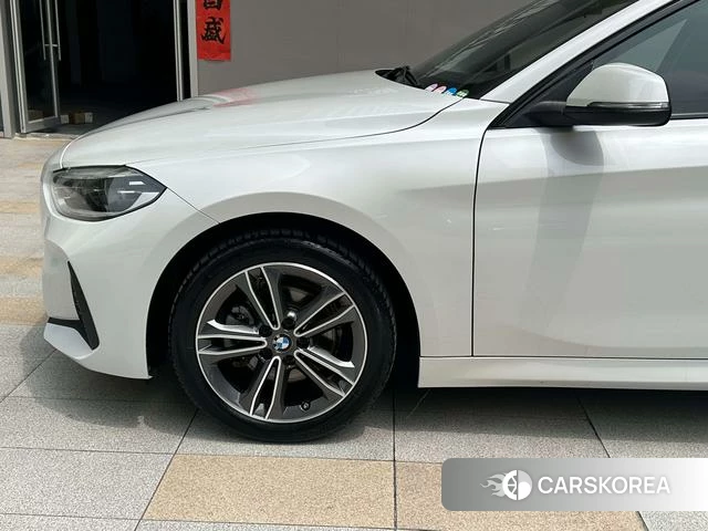 BMW 1 series id 4276989 из Китая 14