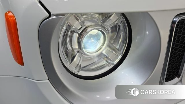 Jeep Renegade id 4430296 из Кореи 14