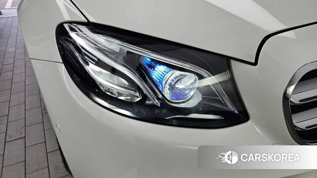 Mercedes-Benz E-Class W213 id 4794569 из Кореи 14