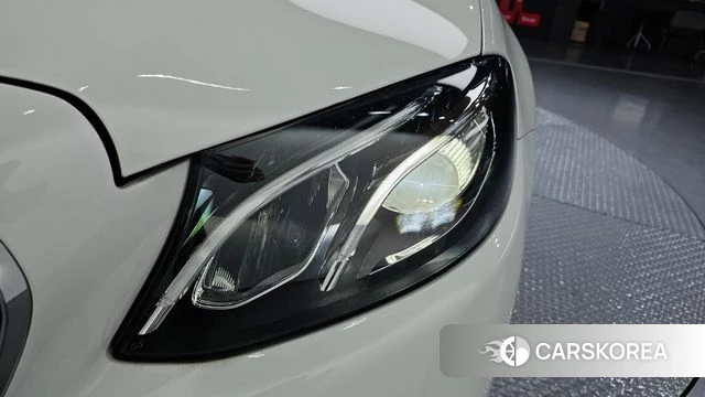 Mercedes-Benz E-Class W213 id 4285796 из Кореи 14