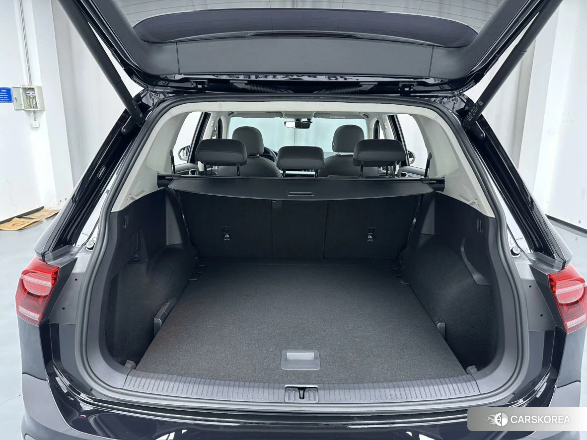 Volkswagen Tiguan L id 4504914 из Китая 14