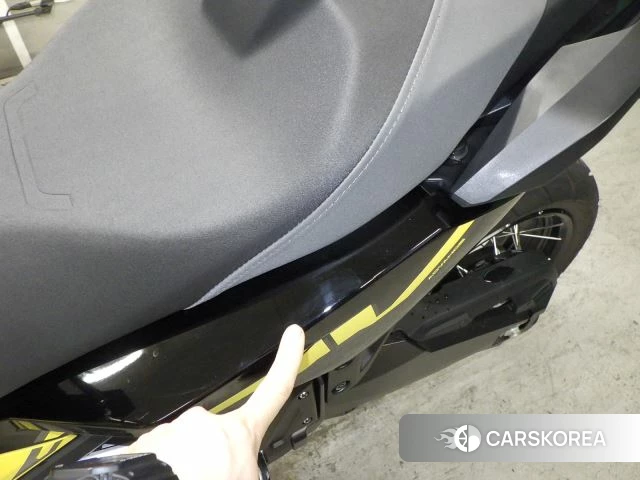 Honda X-ADV 750 id 3949456 из Японии 14