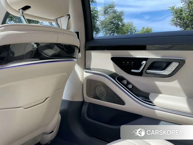 Mercedes-Benz S-class id 4367087 из Китая 14