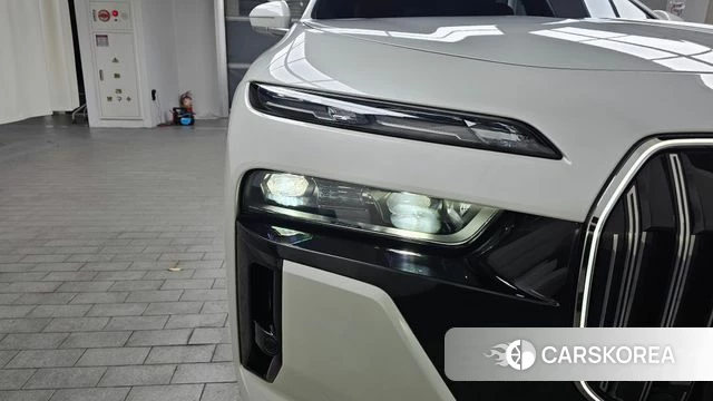 BMW i7 (G70) id 4656144 из Кореи 14