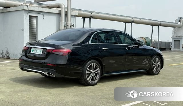 Mercedes-Benz E-class id 4240470 из Китая 14
