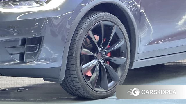 Tesla Model X id 4210079 из Китая 14