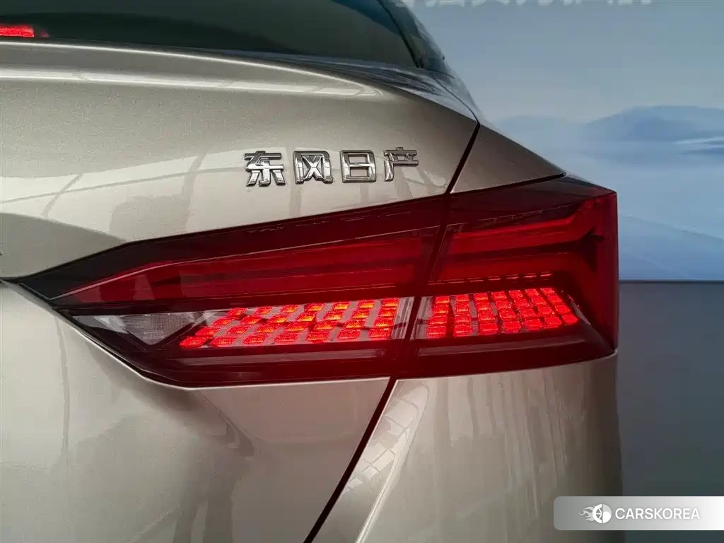 Nissan Altima id 4545991 из Китая 14