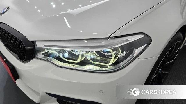 BMW 5 Series (G30) id 4318362 из Кореи 14