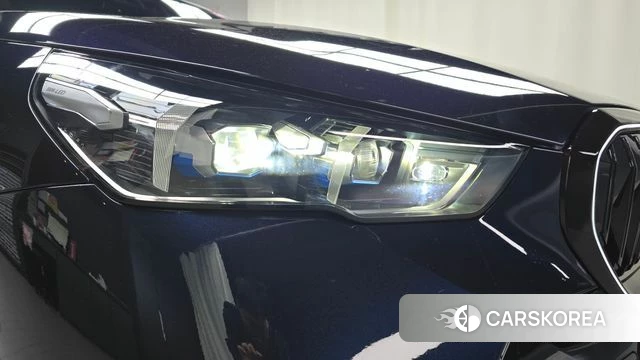 BMW 5 Series (G60) id 4291975 из Кореи 14