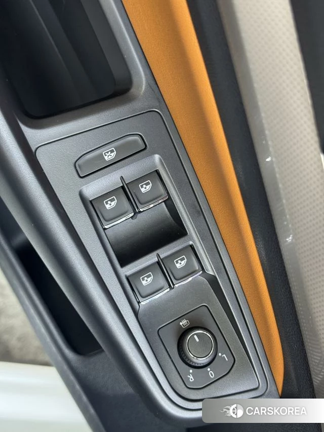 Volkswagen Bora id 4238577 из Китая 14