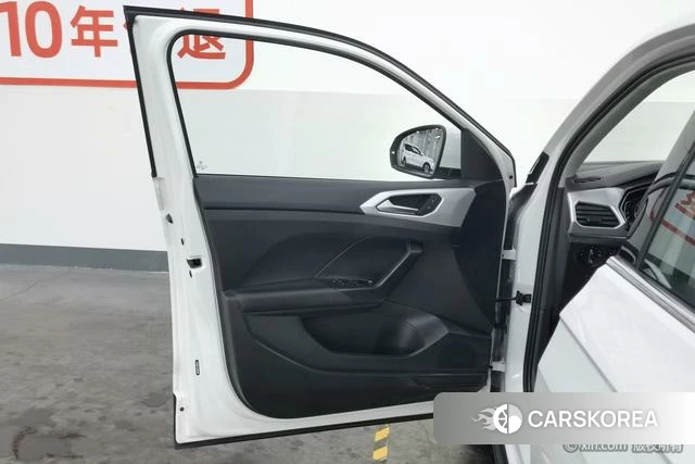 Volkswagen Exploring the shadow id 4313457 из Китая 14