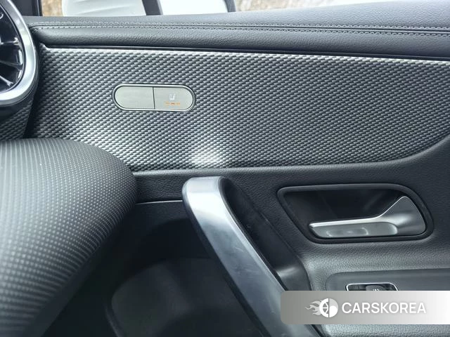 Mercedes-Benz Class A id 4298172 из Китая 14