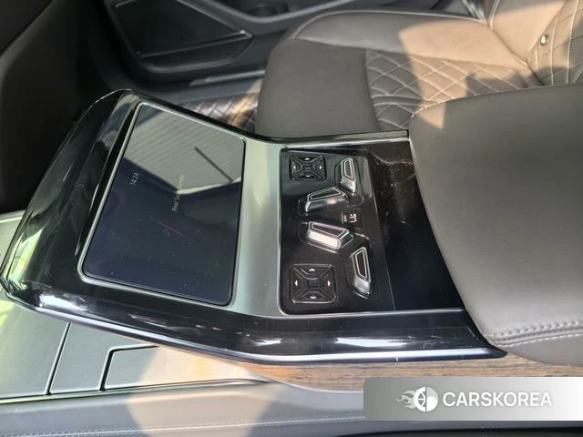Audi A8 id 4261801 из Китая 14
