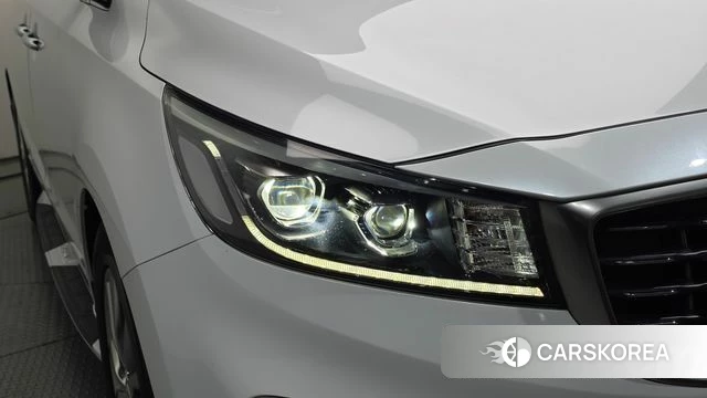 Kia The New Carnival id 4667779 из Кореи 14
