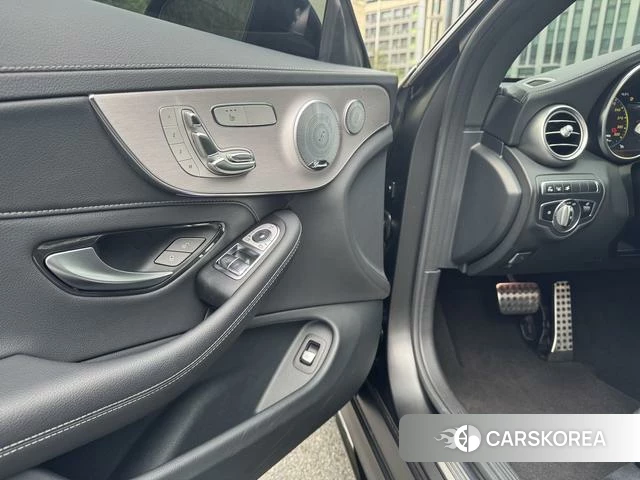 Mercedes-Benz C-class AMG id 4265186 из Китая 14