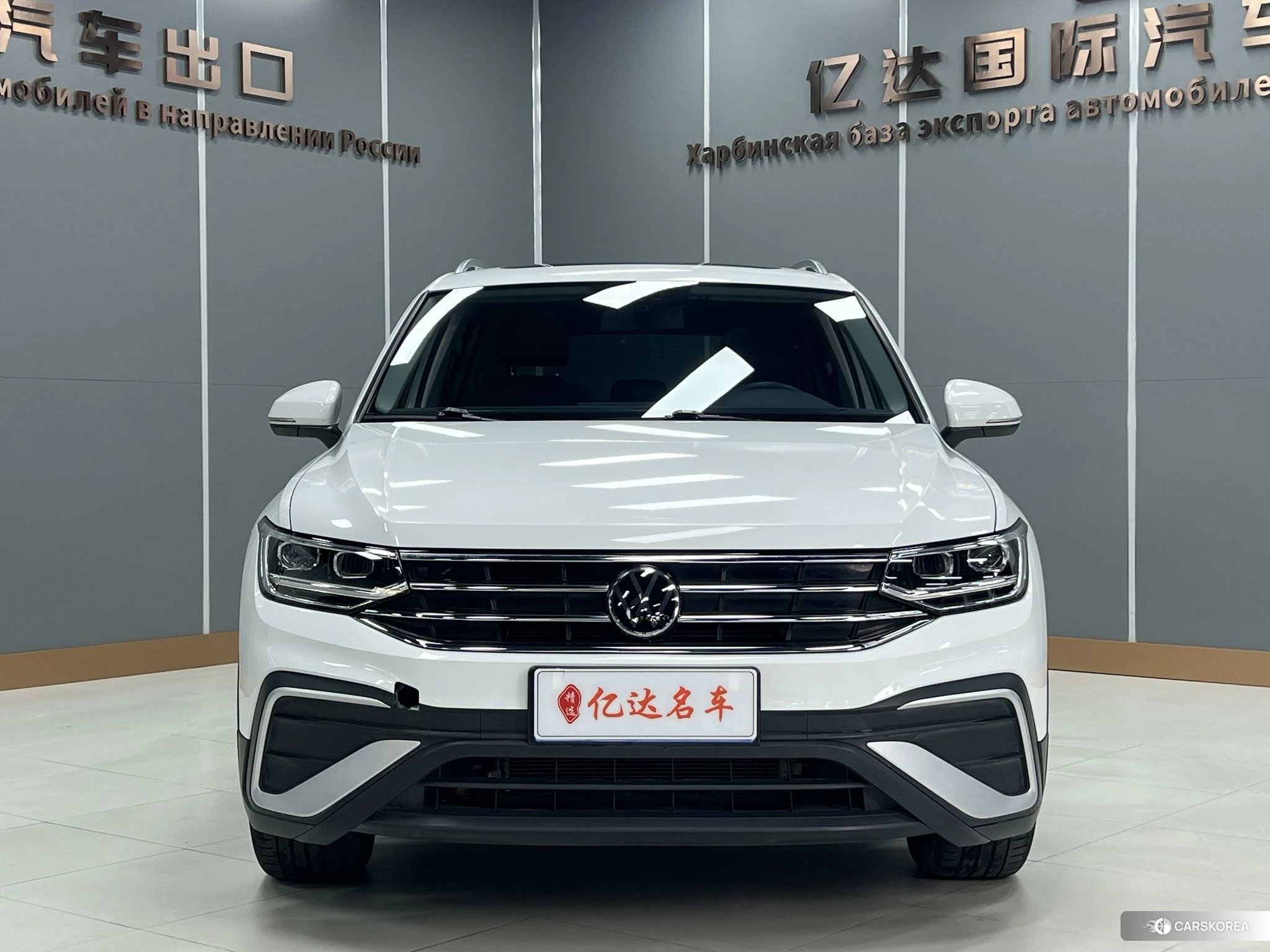 Volkswagen Tiguan L id 4473642 из Китая 14