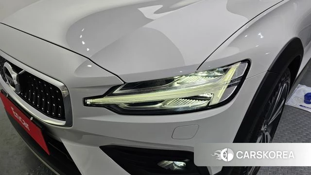 Volvo V60 Cross-Country 2nd Generation id 4330705 из Кореи 14