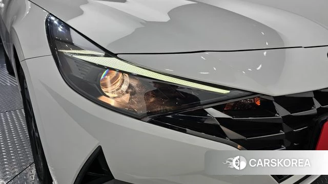 Hyundai Avante Hybrid (CN7) id 4591974 из Кореи 14
