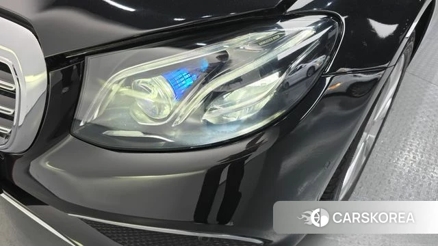 Mercedes-Benz E-Class W213 id 4383894 из Кореи 14