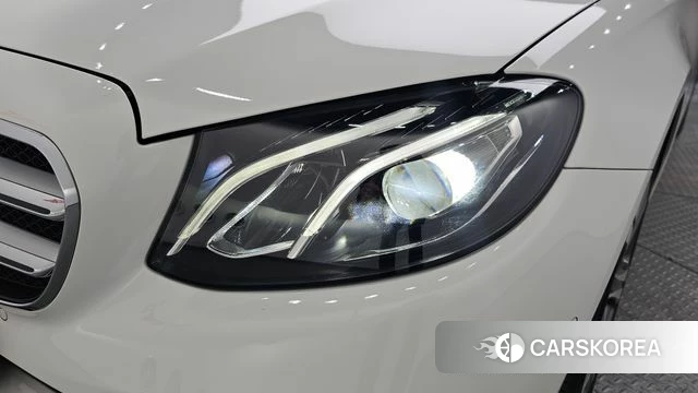 Mercedes-Benz E-Class W213 id 4325323 из Кореи 14
