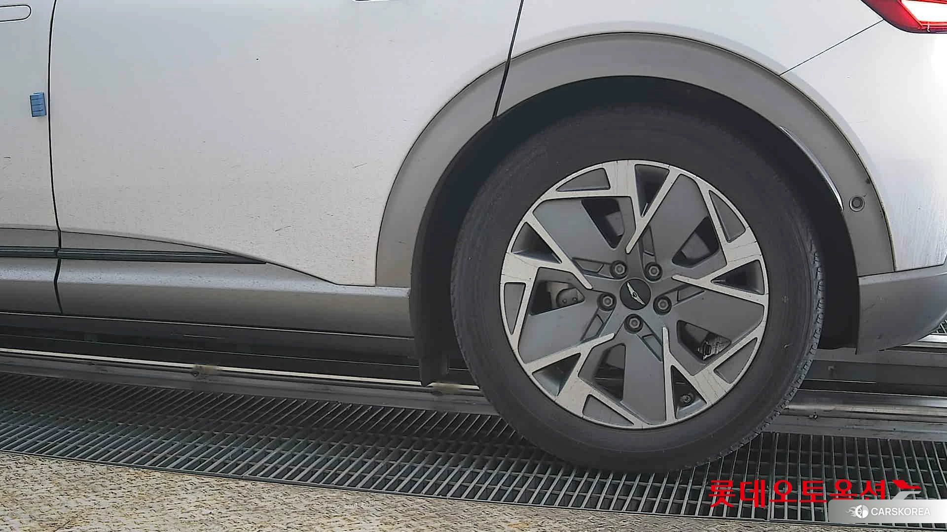 Hyundai GV60 id 3882112 из Кореи 14