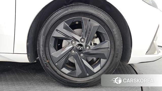 Hyundai Avante (CN7) id 4608850 из Кореи 14