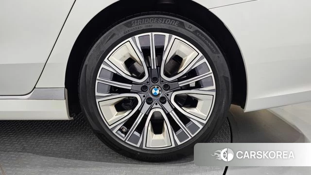 BMW 7 Series (G70) id 4774134 из Кореи 14