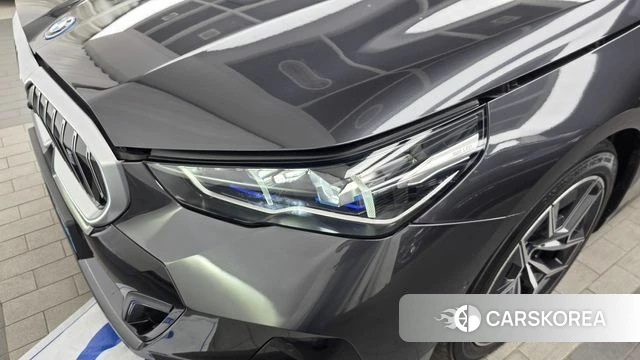 BMW i5 (G60) id 4185946 из Кореи 14