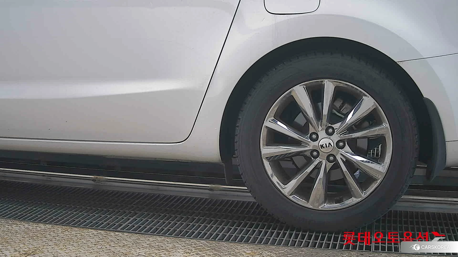 Kia Carnival id 3869437 из Кореи 14