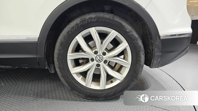 Volkswagen Tiguan second Generation id 4596200 из Кореи 14