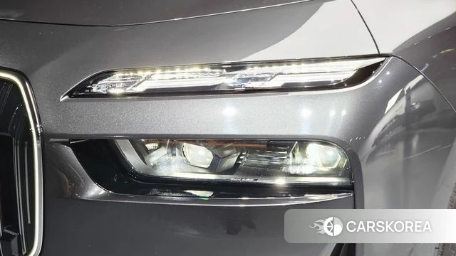 BMW 7 Series (G70) id 4916897 из Кореи 14