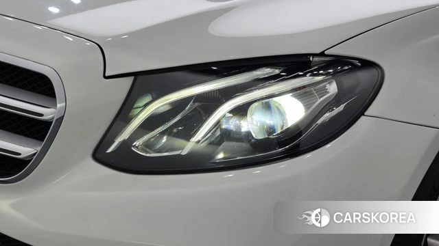Mercedes-Benz E-Class W213 id 4781249 из Кореи 14