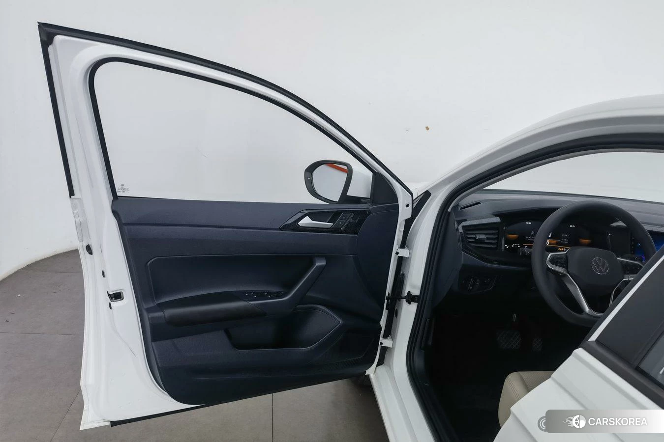 Volkswagen Lavida id 4498557 из Китая 14