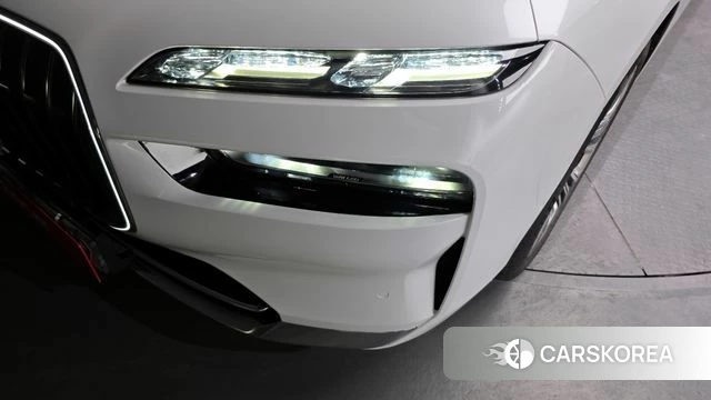 BMW 7 Series (G70) id 4302961 из Кореи 14