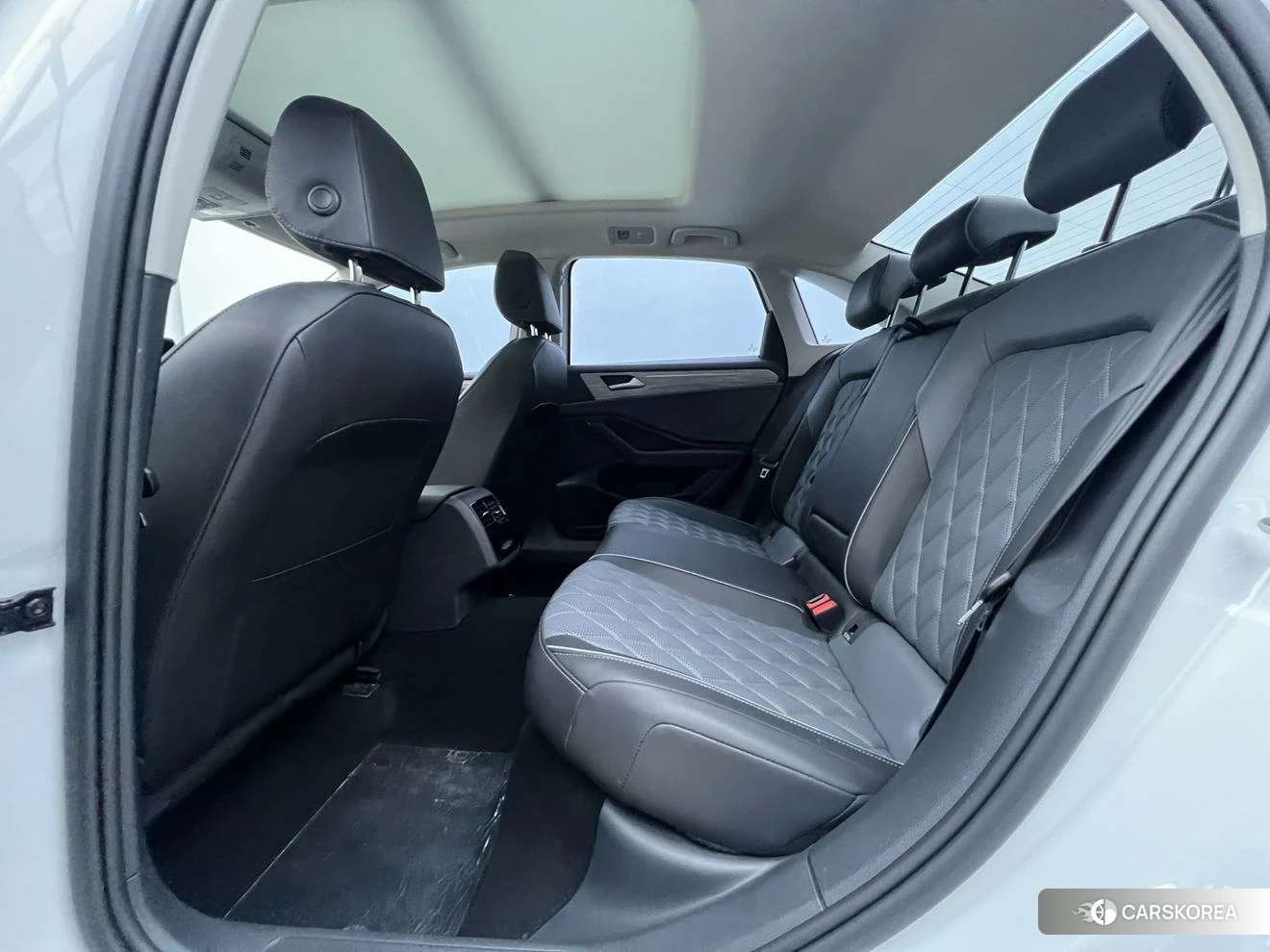 Volkswagen Sagitar id 4512692 из Китая 14