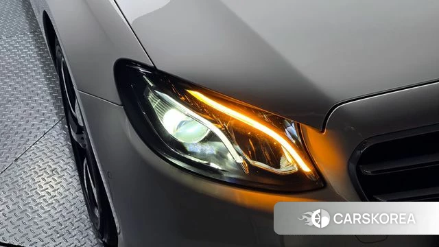 Mercedes-Benz E-Class W213 id 4225192 из Кореи 14
