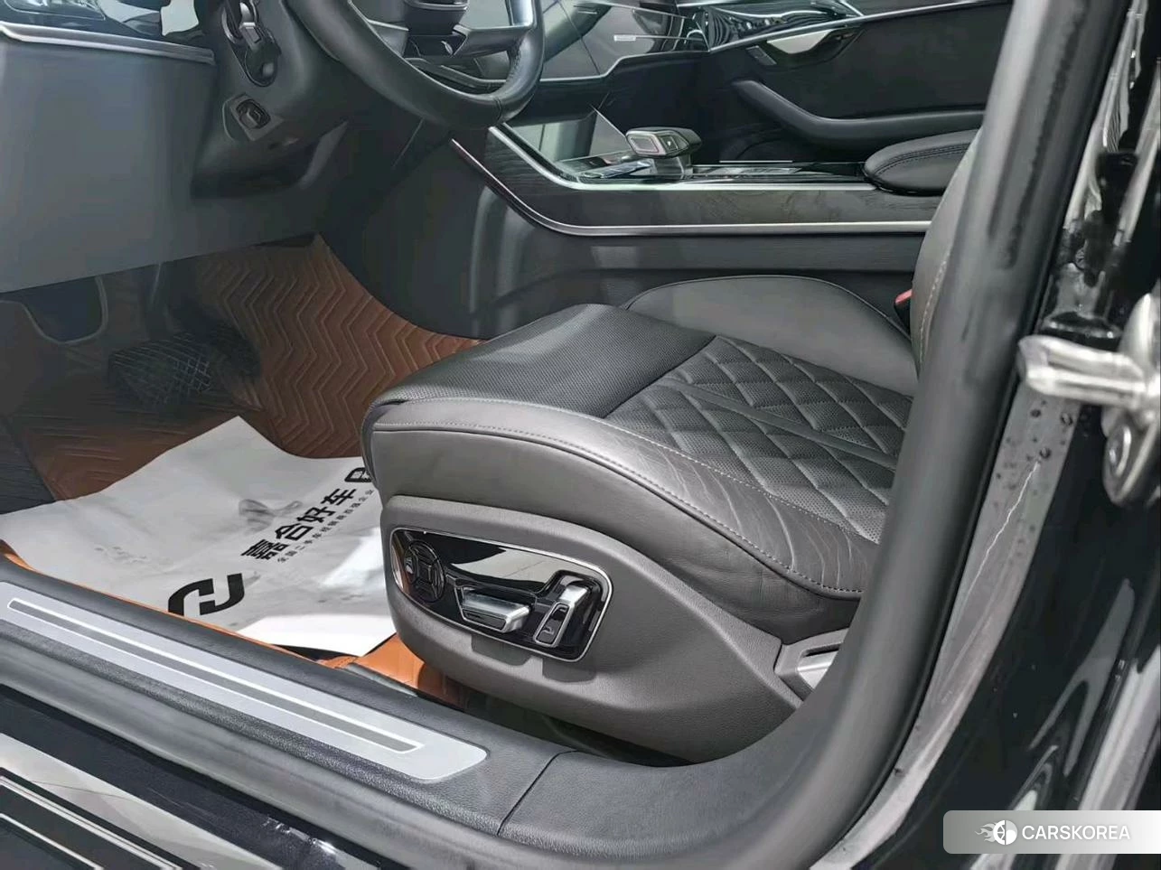 Audi A8 id 4498761 из Китая 14