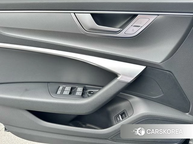 Audi A6L id 4290646 из Китая 14