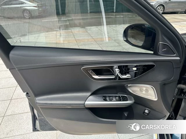 Mercedes-Benz Class C id 4290764 из Китая 14