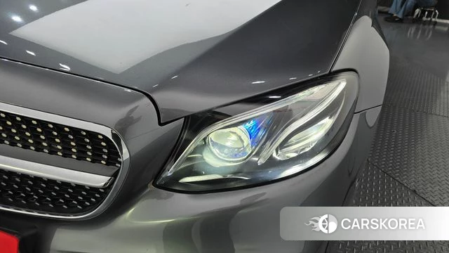 Mercedes-Benz E-Class W213 id 4384459 из Кореи 14