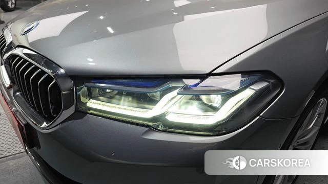 BMW 5 Series (G30) id 4186623 из Кореи 14