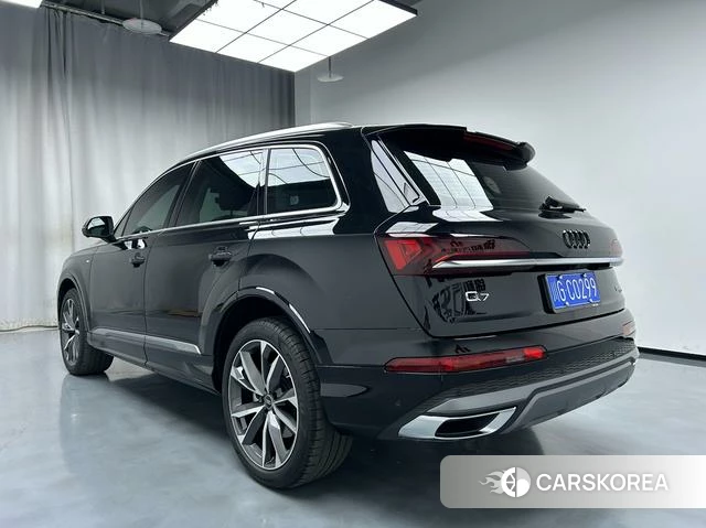 Audi Q7 id 4367519 из Китая 14