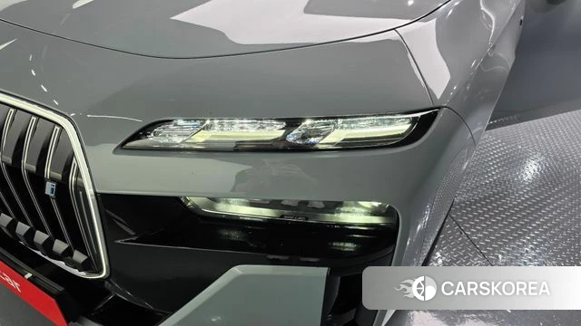 BMW i7 (G70) id 4443309 из Кореи 14