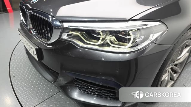 BMW 5 Series (G30) id 4246236 из Кореи 14