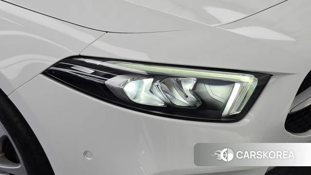 Mercedes-Benz A-Class W177 id 4637684 из Кореи 14