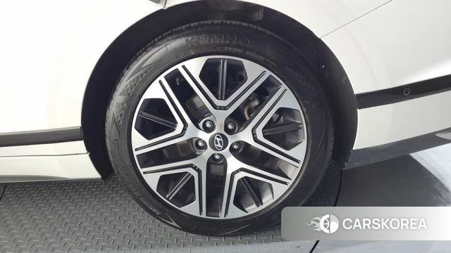 Hyundai Grandeur (GN7) id 4248711 из Кореи 14
